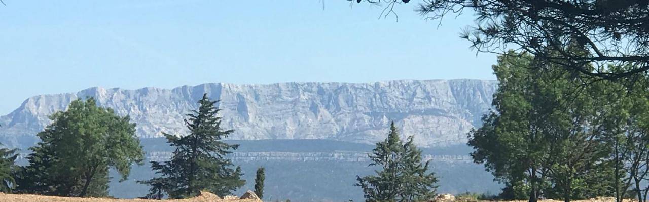 Un Balcon sur La Sainte Victoire, maison 2 chambres Eco clim naturelle in Cadolive, Côte méditerranéenne (France)