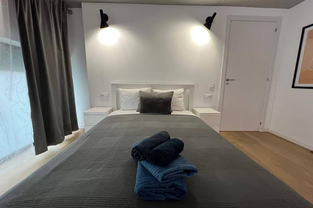 Apartamento entero, Grandera Apart's - Carbonell 1, Apart A in Valencia, Costa de Valencia