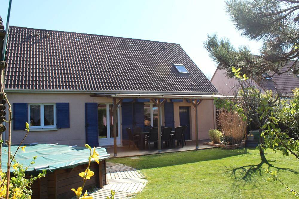 Maison du Lavoir Disneyland in Bailly-Romainvilliers, Seine-et-Marne