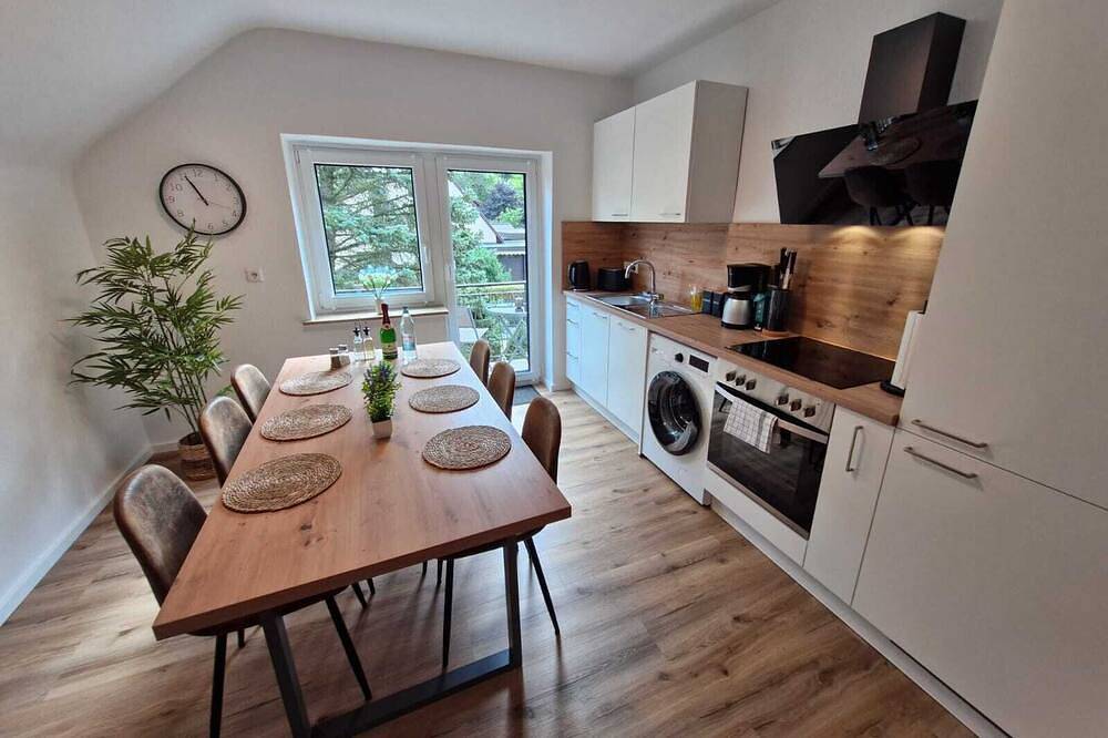 Ganze Wohnung, Fewo Allergrün, Balkon mit Blick in die Natur in Verden, Landkreis Verden