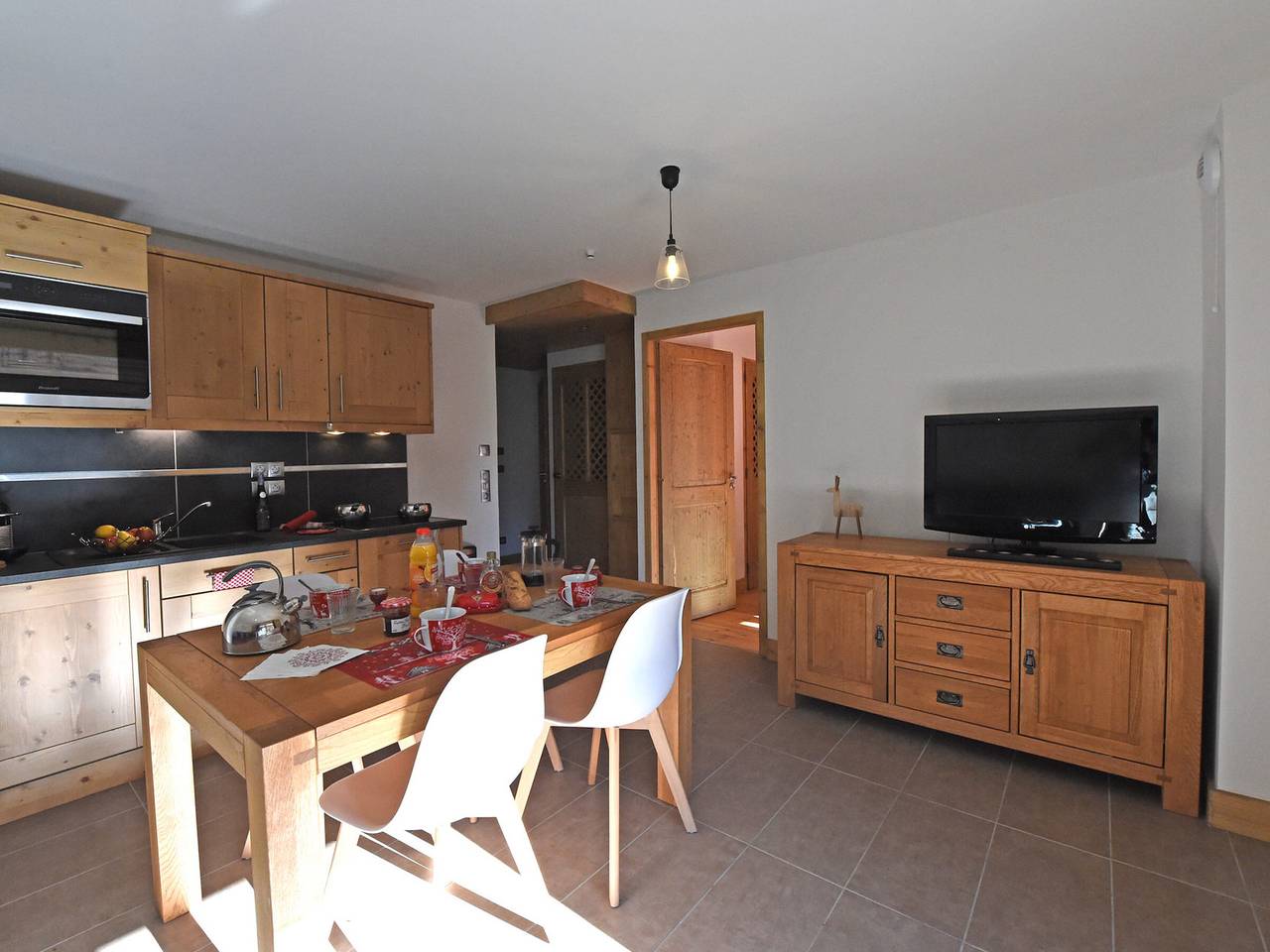 Appartement entier, Charmant appartement 2 pièces avec terrasse et Wifi au centre de Samoëns in Samoëns, Région de Bonneville