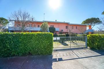 Gîte pour 3 personnes, avec terrasse et jardin, animaux acceptés à Bibione