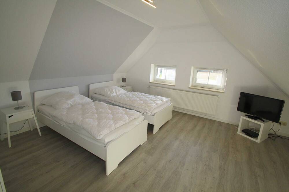 Schönes Ferienhaus  mit Kaminofen + Wlan - Ferienhaus Borucki in Friedrichskoog-Spitze, Friedrichskoog