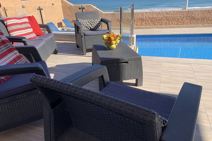 Chalet para 12 personas, con balcón y jardín en La Mata