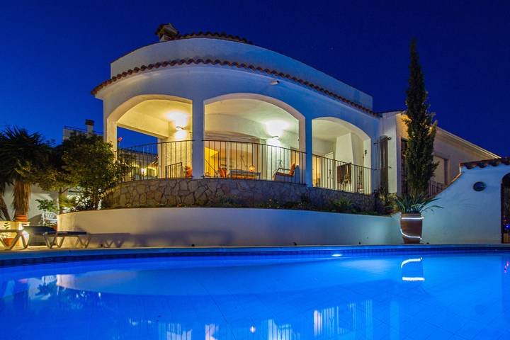Villa pour 8 personnes, avec jardin à Calonge