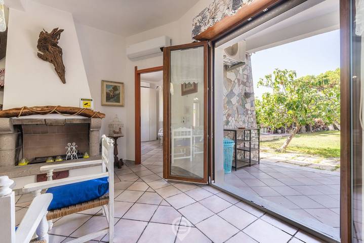 Glamping for 4 people, with ocean view and garden in Sardinia