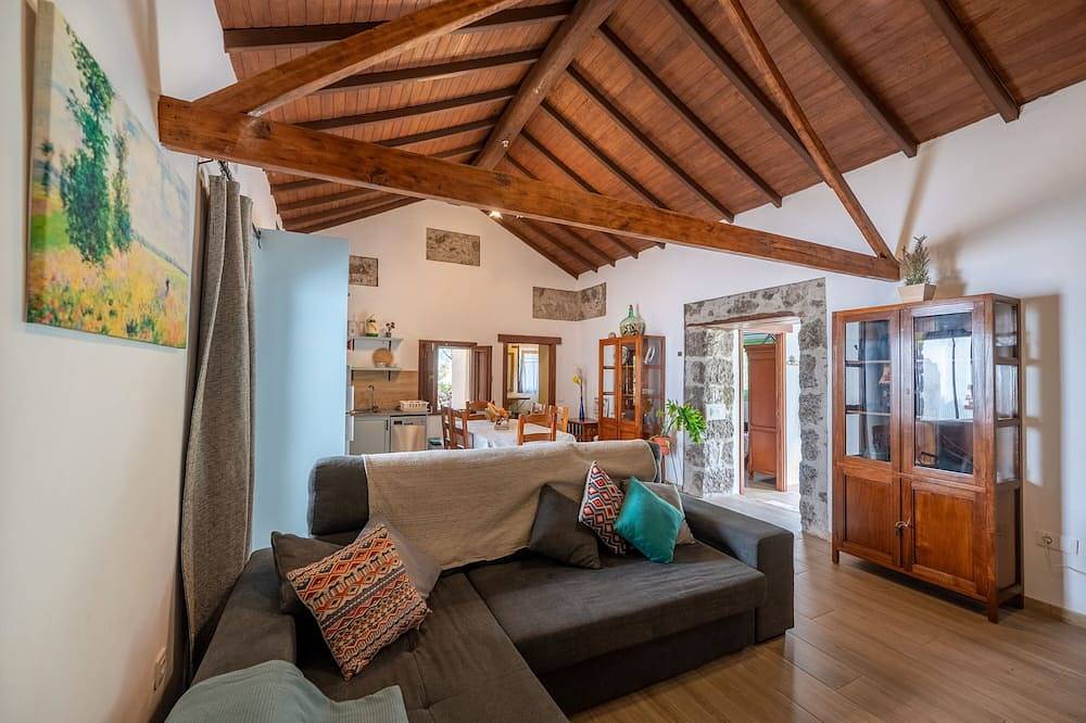 Tranquila y acogedora  casa rural con Jacuzzi  y Barbacoa in Teror, Gran Canaria Norte