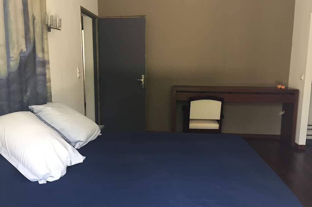 Villa Di Lusso Climatizzata, Piscina Riscaldata, Vicino Spiaggia in Algajola, Calvi e dintorni