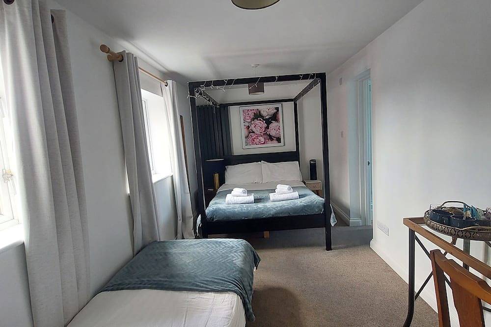 Pilgrims of the Goddess - Room 4 in Glastonbury, Somerset