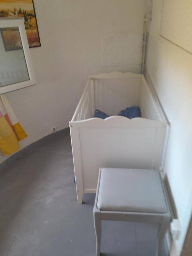 Double or Twin Room with Terrace in Caveirac, Région de Nîmes