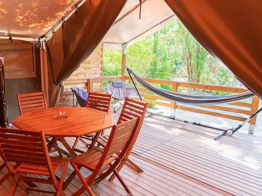 Flower Camping Provence Vallée - Tienda 5 personas - Flor Libre sin instalaciones sanitarias ni suministro de agua in Manosque, Parque natural regional del Luberon