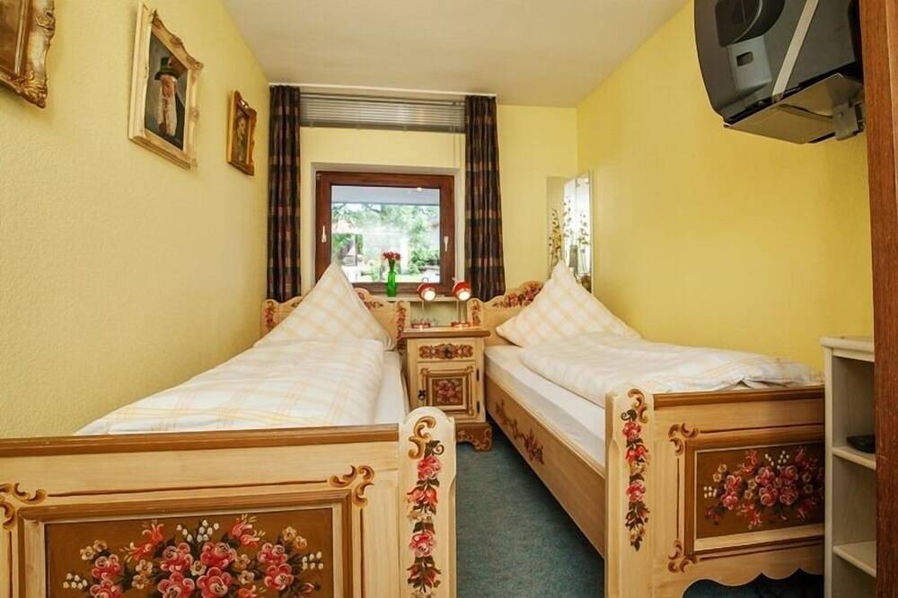 Ganze Wohnung, Ferienwohnung Alex mit Balkon, ca. 68 qm in Reit im Winkl, Bayerische Alpen