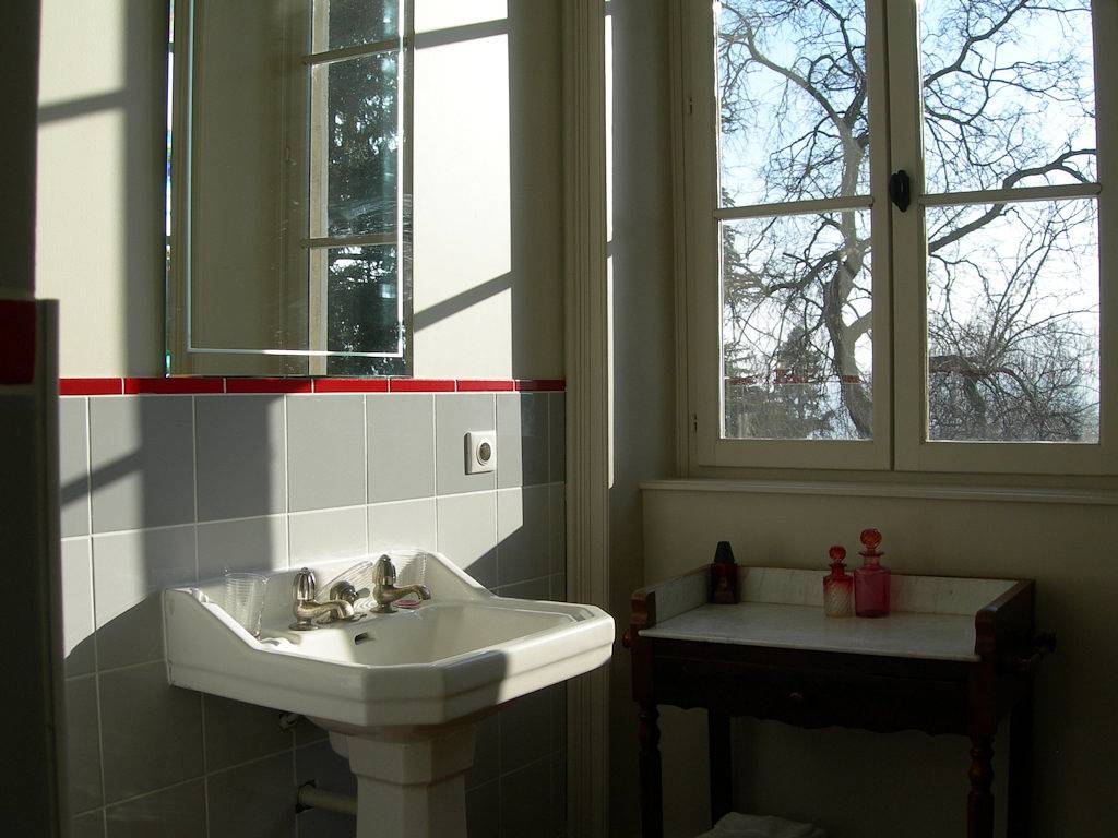 Chambres au Château de la Salle - Chambre Rose in Lantignié, Région de Villefranche-sur-Saône