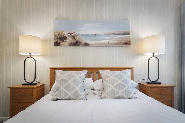 Entire apartment, Sea View Apartment - Sea Front Apartment in Saundersfoot, Pembrokeshire