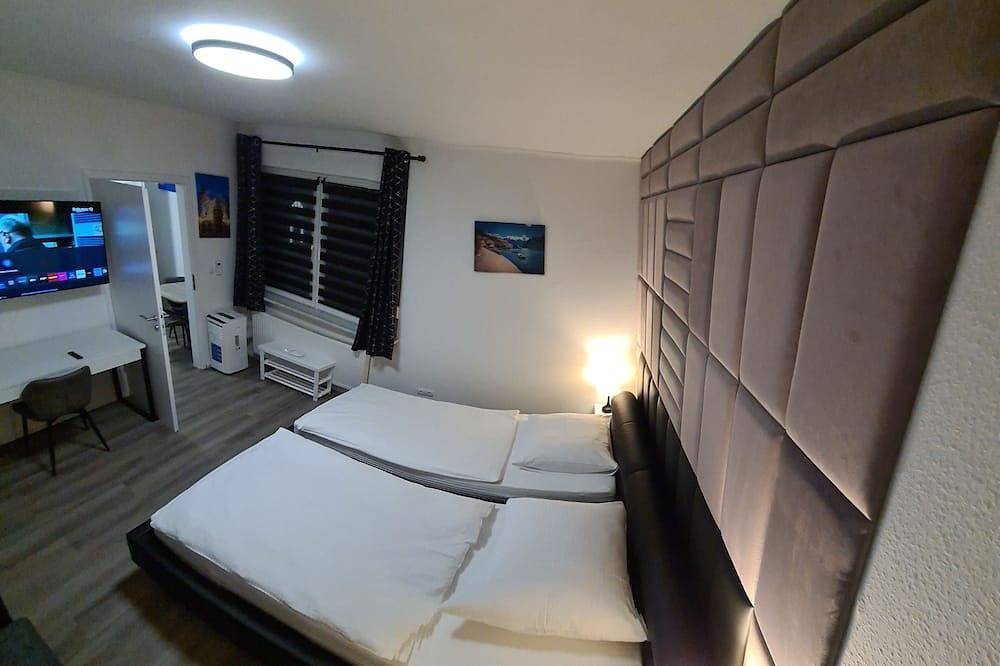 Ganze Wohnung, W5 Ferienwohnung mit 2 Schlafzimmer in Hüllhorst, Wiehengebirge