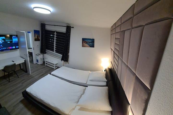 Ganze Wohnung, W5 Ferienwohnung mit 2 Schlafzimmer in Hüllhorst, Wiehengebirge