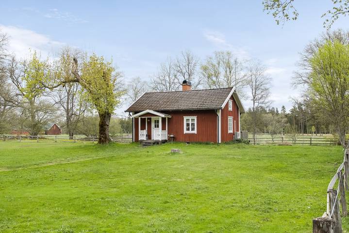 Ferienhaus für 5 Personen, mit Garten und Sauna sowie Seeblick und Terrasse in Schweden - 2