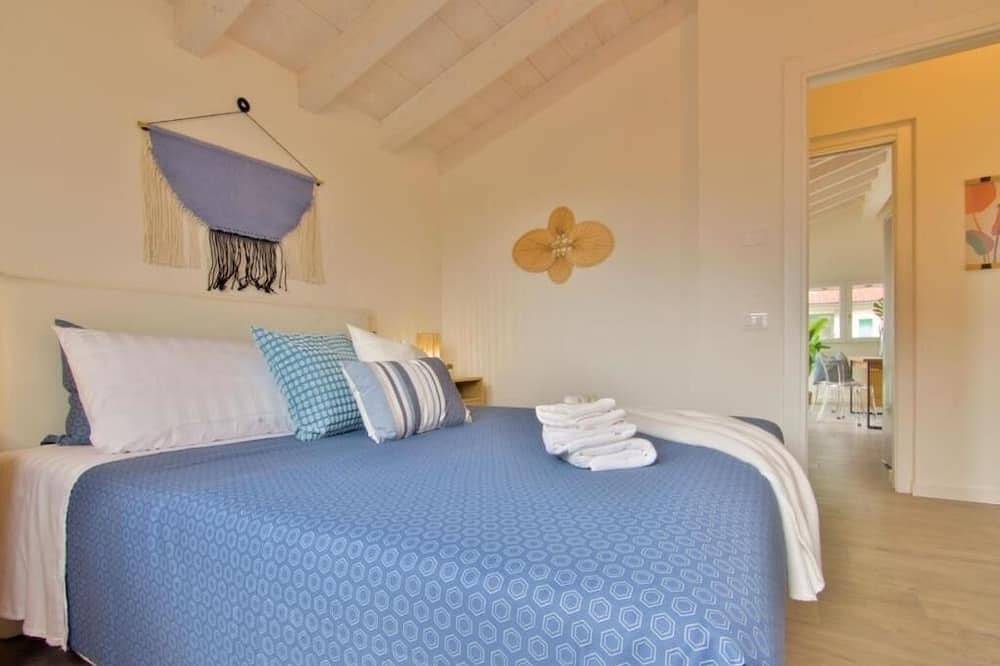 Ganze Wohnung, Penthouse Iseo lake view in Sale Marasino, Catena Bresciana Occidentale