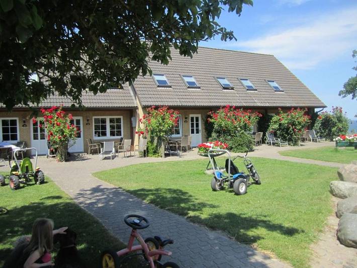 Ferienhaus für 5 Personen, mit Balkon und Terrasse sowie Garten und Sauna