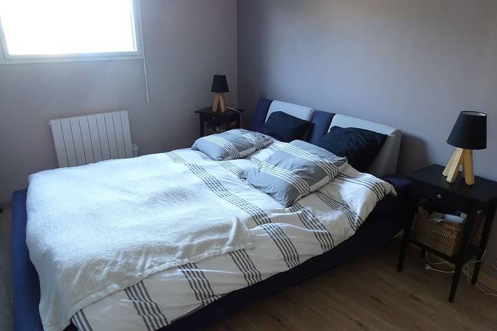 Location de vacances pour 8 personnes, avec jacuzzi ainsi que sauna et jardin à Lantic - 3