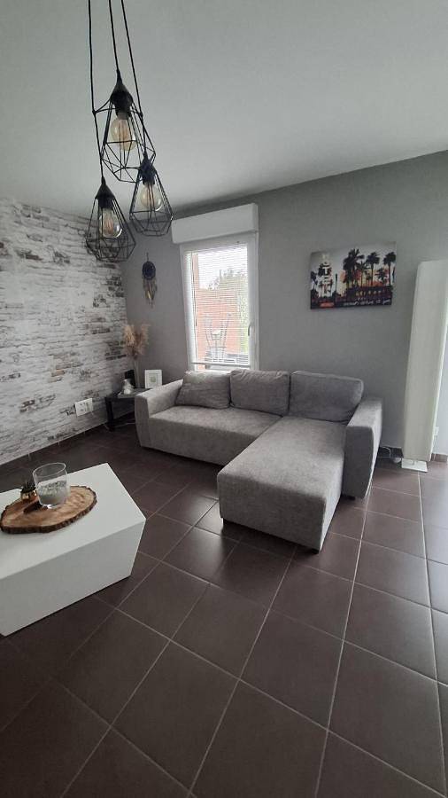 Location de vacances pour 10 personnes, avec terrasse à Hérin