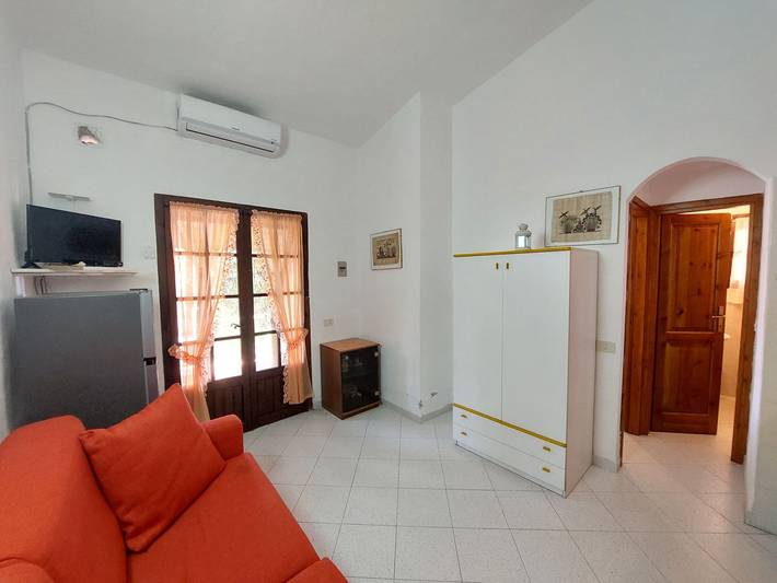 Ferienwohnung für 3 Personen, mit Terrasse und Garten in Lu Miriacheddu - 4
