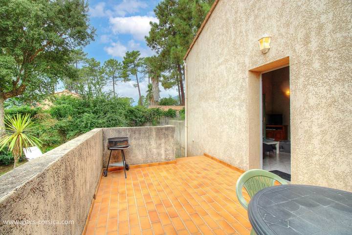 Gîte pour 6 personnes, avec Terrasse et Jardin à San-Gavino-di-Carbini - 3