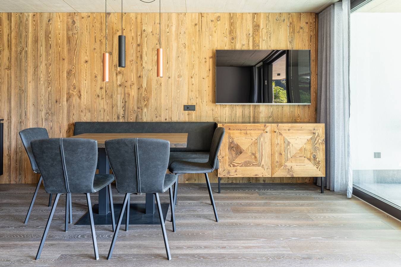 Ganze Wohnung, Ferienwohnung 'Köfele Lodge Sepp' mit Bergblick, Gemeinschaftspool und Wlan in Partschins, Texelgruppe