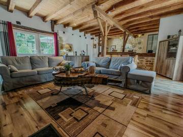 Gîte pour 6 personnes, avec vue ainsi que jardin et piscine dans Cœur de Causse