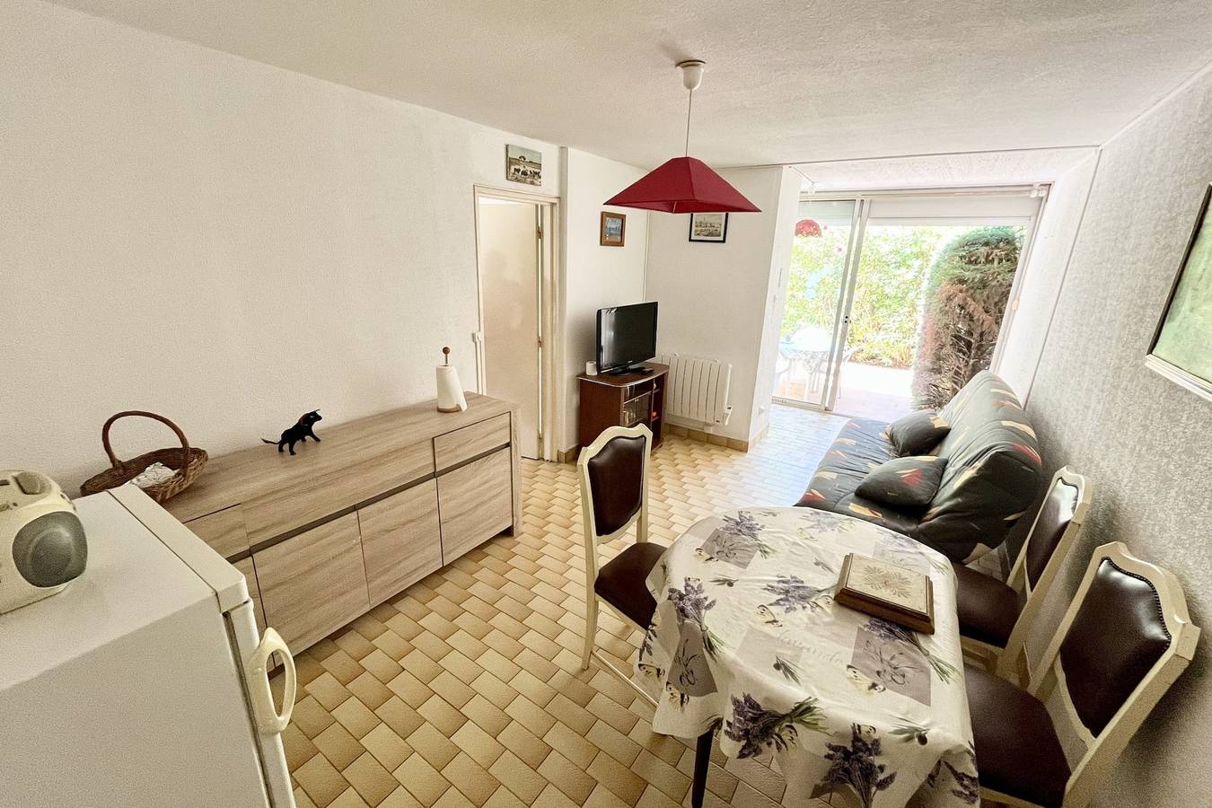 Ganze Wohnung, Ferienwohnung für 4 Personen mit Terrasse in La Grande-Motte, Côte d'Améthyste