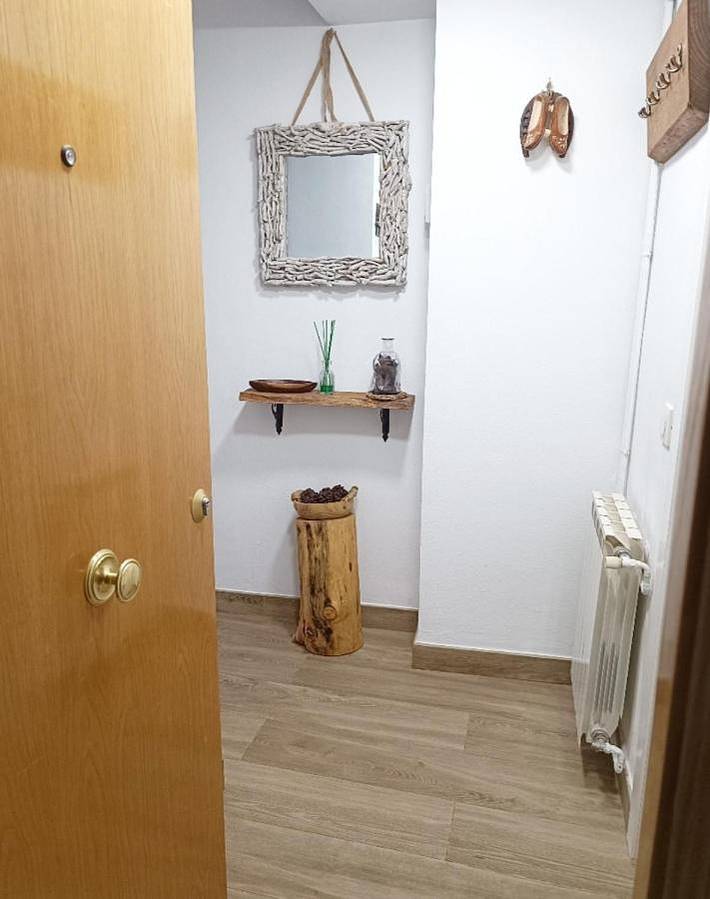 Gîte pour 4 personnes, avec vue et balcon, animaux acceptés à Campdevànol - 2