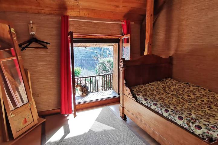 Gîte pour 8 personnes, avec terrasse à Moulis (Ariège) - 3