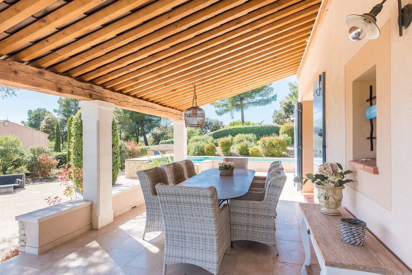 Gîte pour 8 personnes avec piscine in Saumane-de-Vaucluse, Vaucluse