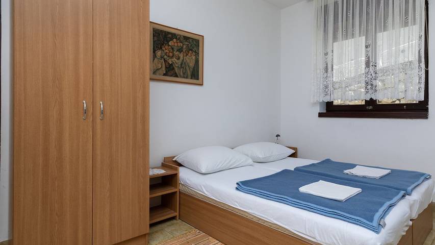 Ferienwohnung für 4 Personen, mit Terrasse in Omis - 2