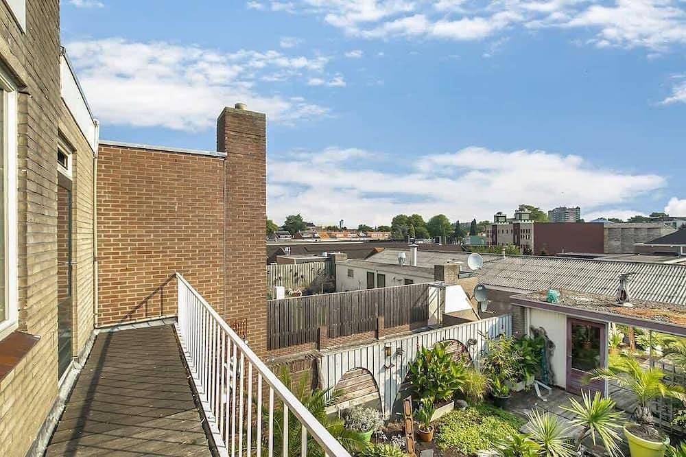 Appartamento intero, Retro apartment w/ arcade & terrace in Eindhoven, Brabante Settentrionale