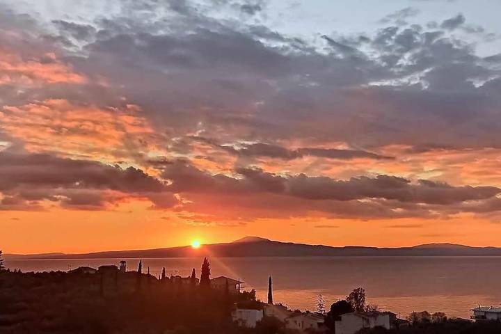 Gîte pour 5 personnes, avec vue ainsi que terrasse et jardin dans Mikra Mandinia - 2