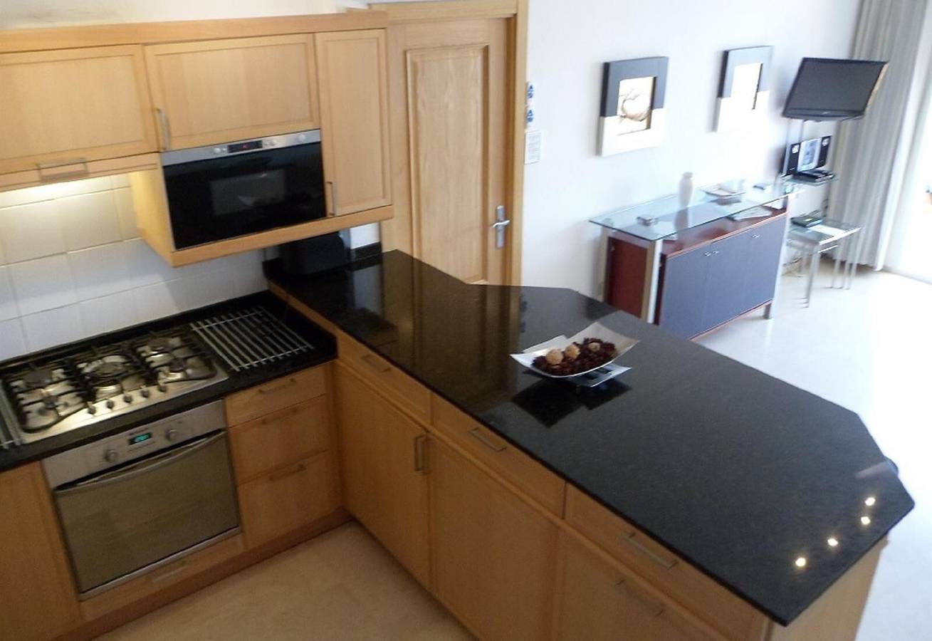Ganze Wohnung, Luxury Apartment in Los Boliches am Strand mit Gemeinschaftspool und Wlan in Los Boliches, Fuengirola