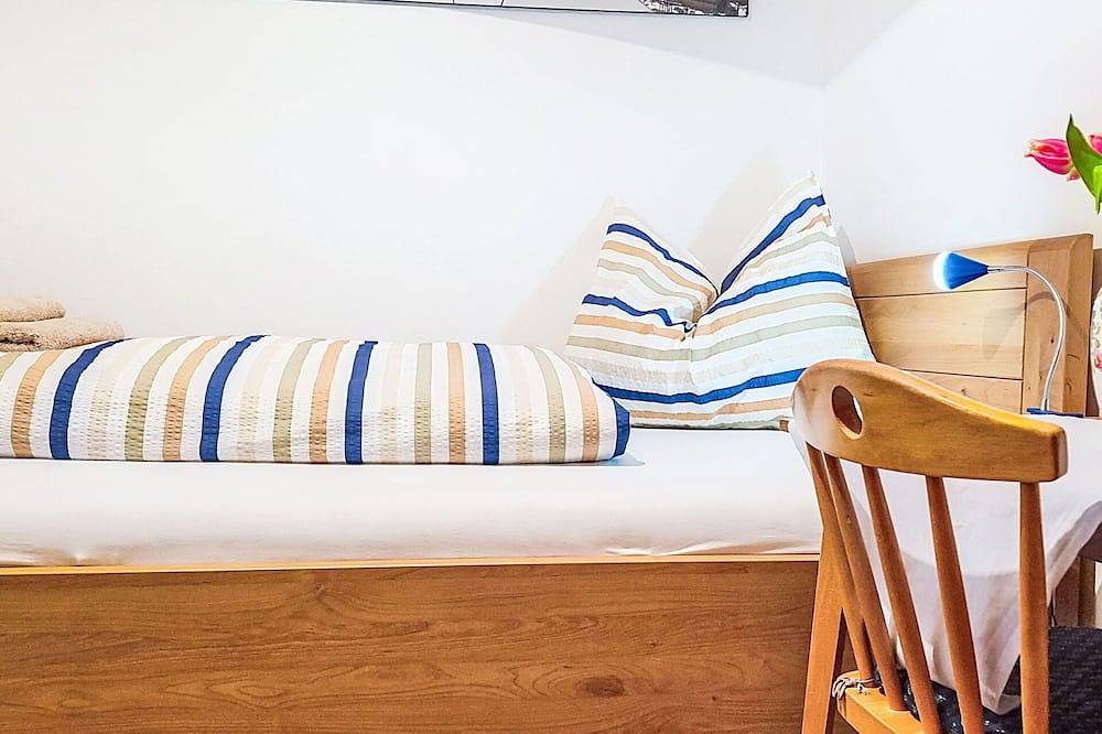 Schönes alleinstehendes Ferienhaus für 5 Leute mit  W-Lan, Tv und Haustiere erlaubt in Zell am See (Stadt), Zell am See
