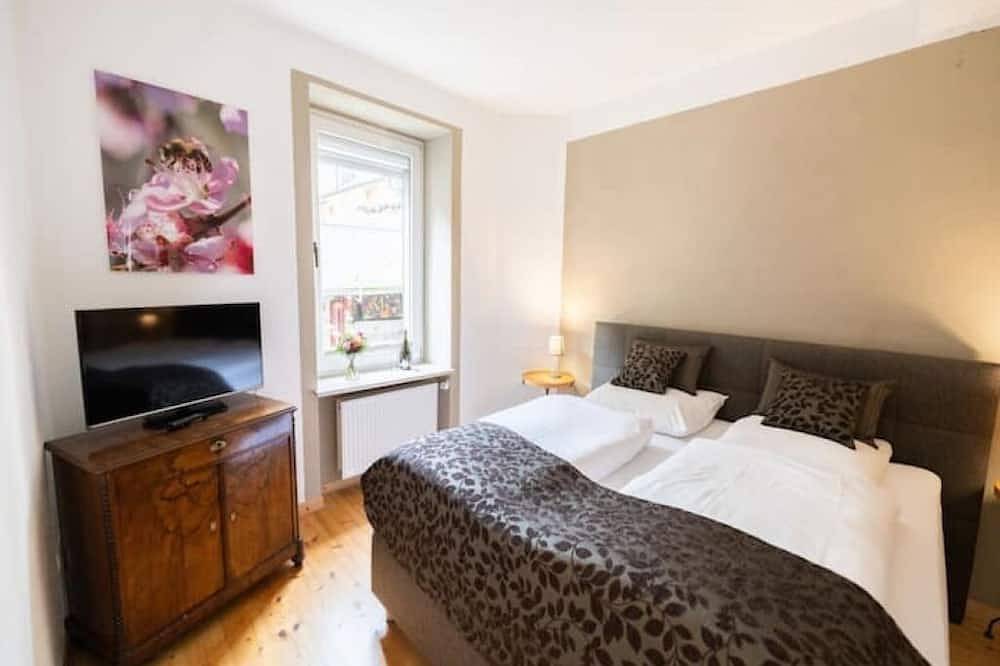 Tante Agnes Haus 8 Personenhaus mit überdachtem Hof und Grill in Ediger-Eller, Cochem-Zell
