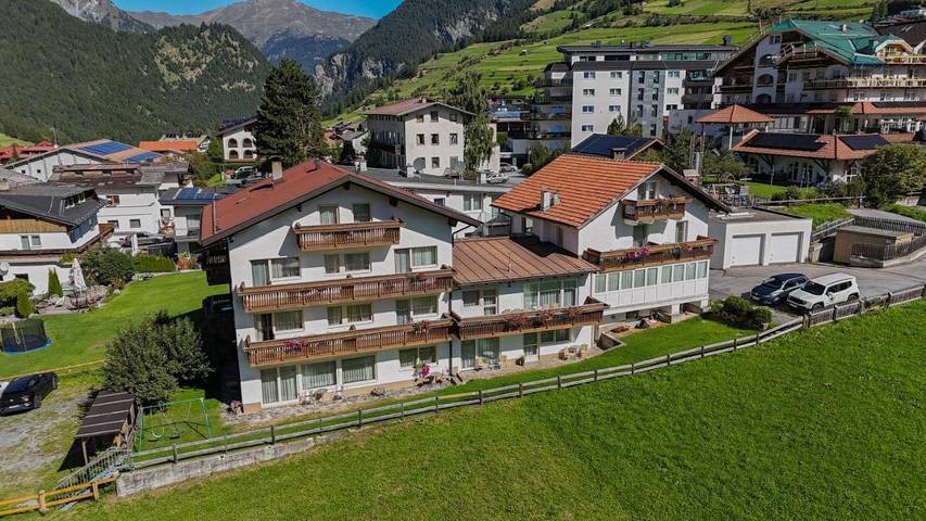 BnB für 2 Personen, mit Whirlpool und Pool sowie Sauna und Ausblick in Nauders