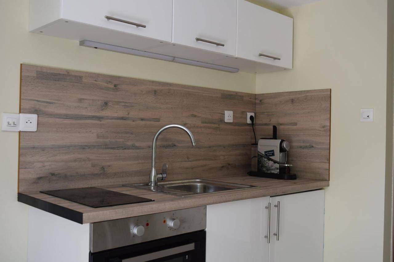 Appartement entier, One-Bedroom Apartment in Thorigny-sur-Marne, Seine-et-Marne