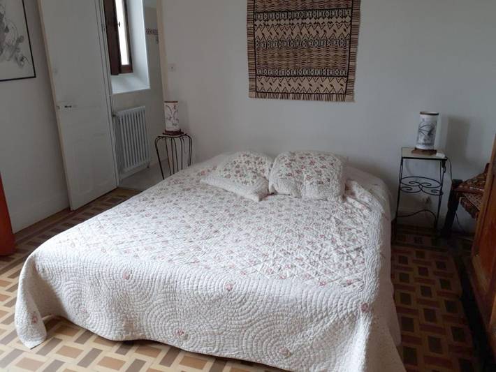 Chambre d’hôte pour 2 personnes, avec vue et jardin, animaux acceptés