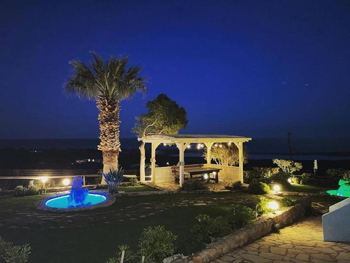 Gîte pour 3 personnes, avec jardin et vue dans Xerokampos