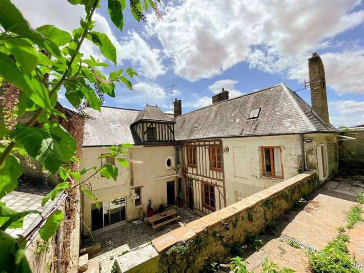 Location de vacances pour 15 personnes, avec Jacuzzi ainsi que Terrasse et Jardin à Château-Renault