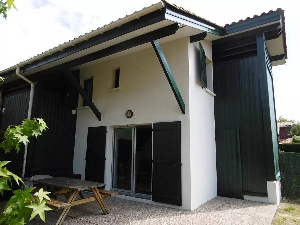 131 - Maison cosy à Hourtin Port, résidence le Génois 2 pour 4 à 5 personnes in Hourtin, Parc naturel régional du Médoc