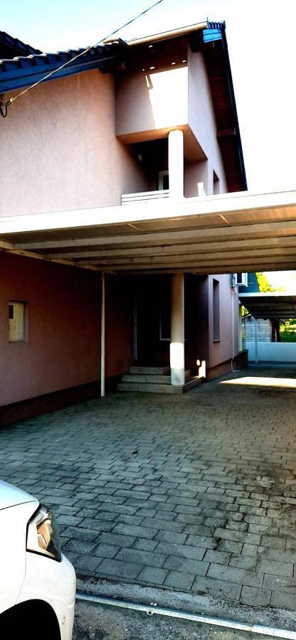 Laluna House in Nova Gradiska, Brod-Posavina
