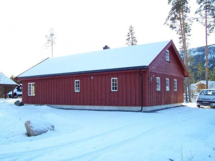 Feriehus for 7 personer, med terrasse og hage i Østlandet