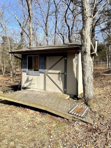 Log Cabin for 2 Guests in Ozark Mountains, Missouri, Picture 1