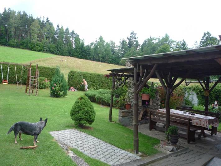 Ferienwohnung für 4 Personen, mit Balkon und Terrasse sowie Garten und Ausblick in Langendorf