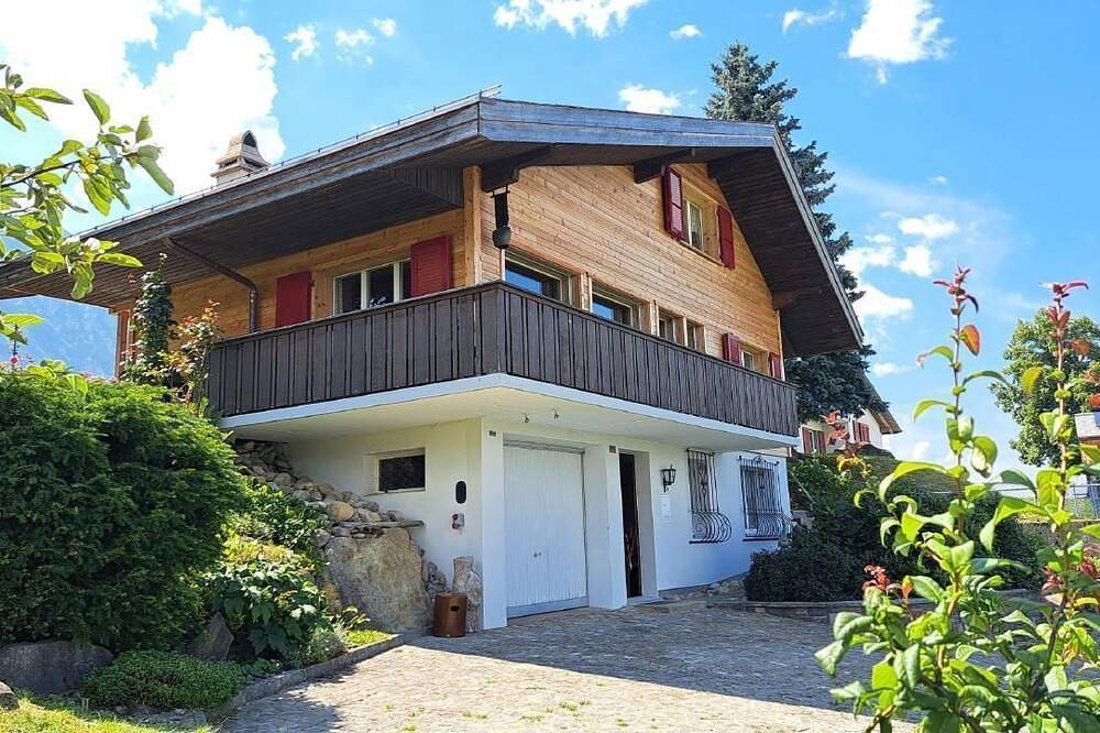 Ferienhaus Aeschi b. Spiez für 1 - 5 Personen mit 3 Schlafzimmern - Chalet in Aeschi bei Spiez, Thunersee